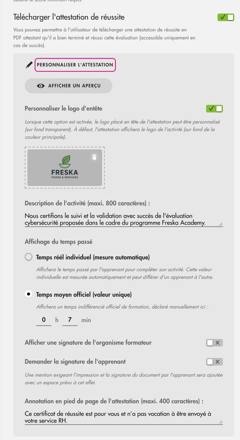 Option Télécharger l'attestation de réussite activée et bloc Personnaliser l'attestation déplié