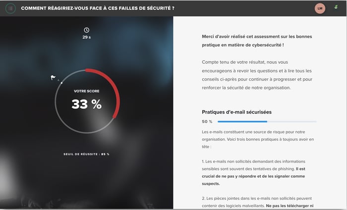 Écran de fin côté apprenant : score de 44 %, seuil de réussite 85 %, message général et scores par sous-partie
